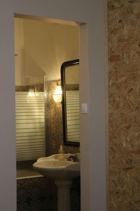 Spacieux Appartement 4 Couchages, Terrasse Privee Narbonne Luaran gambar